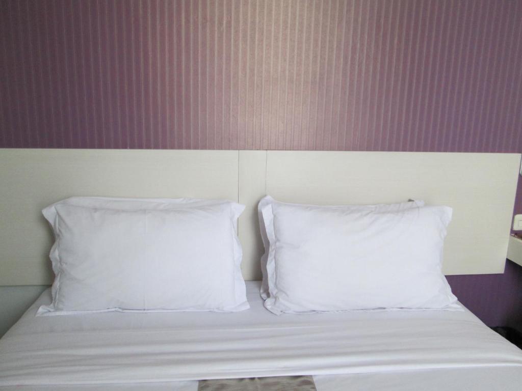 Vio Surapati Bandung Hotel Buitenkant foto