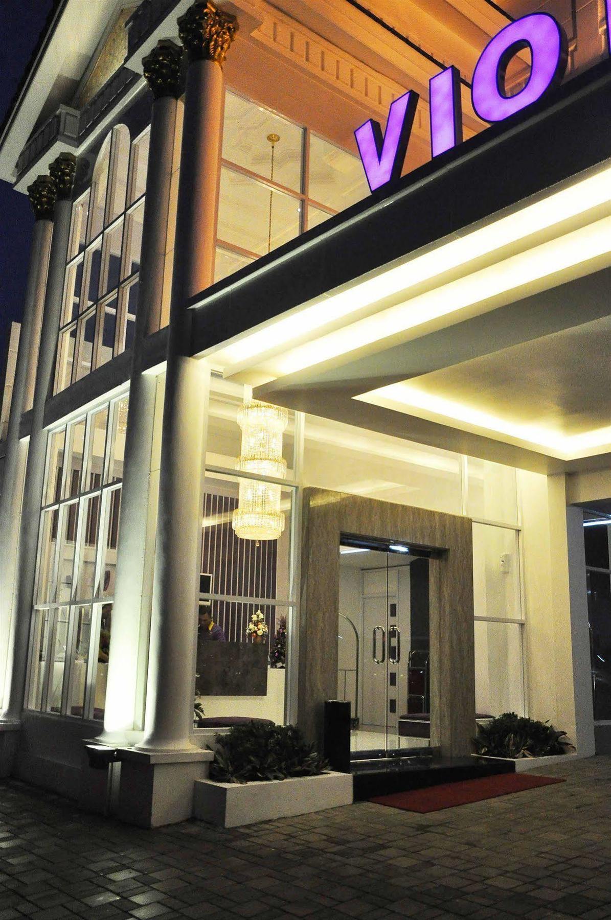 Vio Surapati Bandung Hotel Buitenkant foto